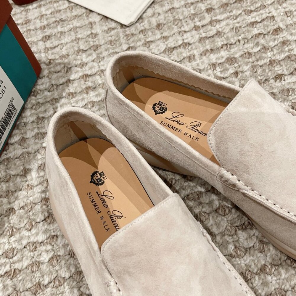 Loafers Classic Cream-Colored Flat Loafers - Picture 9 of 9